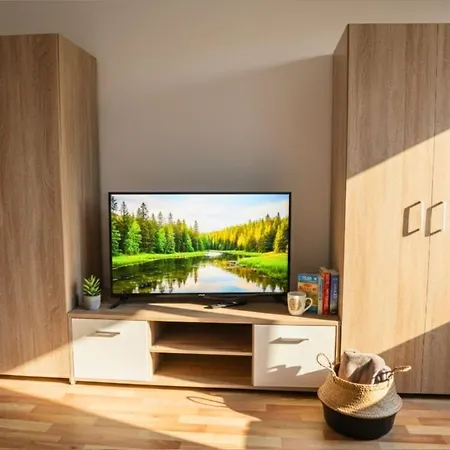 Modernes 5-Personen Apartment Mit Bequemen Boxspringbetten, Wlan, 3X Tv, Vollausgestatteter Kueche