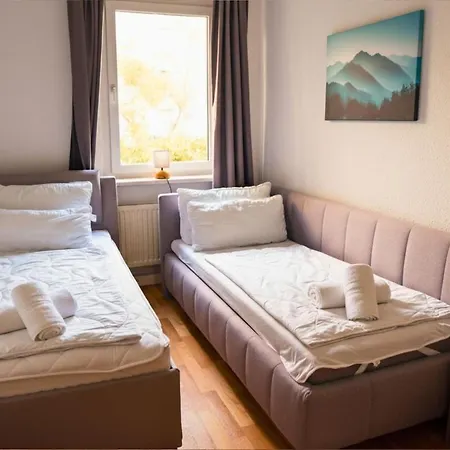 Modernes 5-Personen Apartment Mit Bequemen Boxspringbetten, Wlan, 3X Tv, Vollausgestatteter Kueche