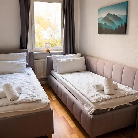 Modernes 5-Personen Apartment Mit Bequemen Boxspringbetten, Wlan, 3X Tv, Vollausgestatteter Kueche *