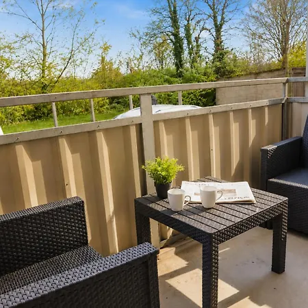 Modernes 5-Personen Apartment Mit Bequemen Boxspringbetten, Wlan, 3X Tv, Vollausgestatteter Kueche Appartement *