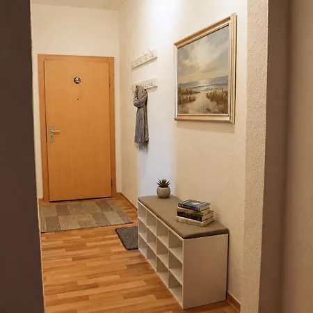 Modernes 5-Personen Apartment Mit Bequemen Boxspringbetten, Wlan, 3X Tv, Vollausgestatteter Kueche Appartement Merseburg