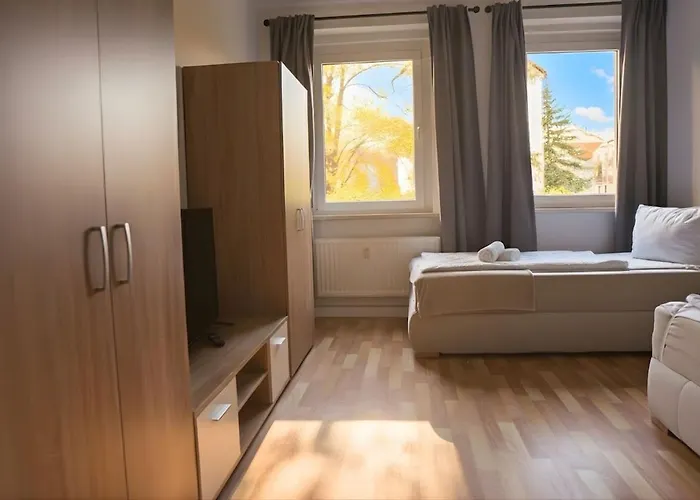 アパート Modernes 5-personen Mit Kostenlosen Parkplaetzen, Boxspringbetten, Wlan, 3x Tv, Vollausgestatteter Kueche メルゼブルク