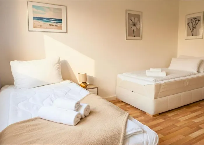 Modernes 5-personen Mit Kostenlosen Parkplaetzen, Boxspringbetten, Wlan, 3x Tv, Vollausgestatteter Kueche アパート *